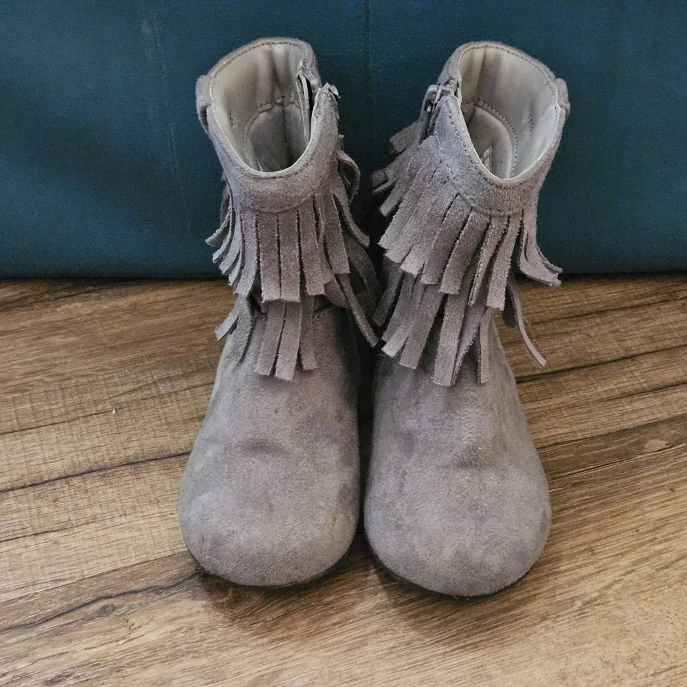 Jumping‎ Beans Toddler Girls Gray Fringe Ankle Boots Size 6M Side Zip